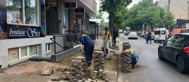 Наставља се реконструкција тротоара