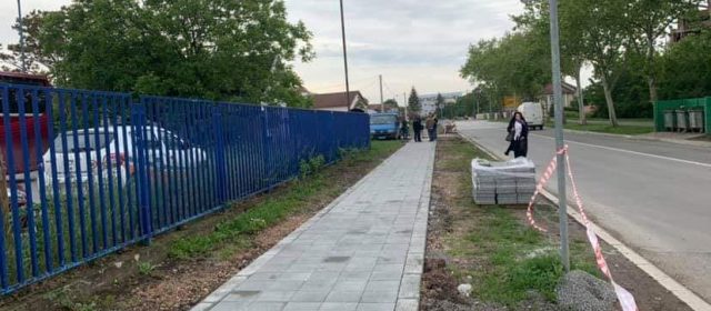 Започета реконструкција тротоара